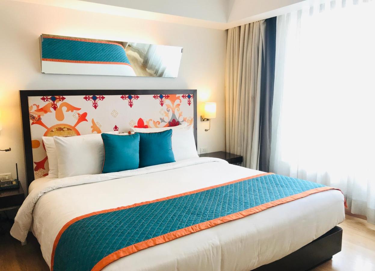Golden Tulip Centre 4*