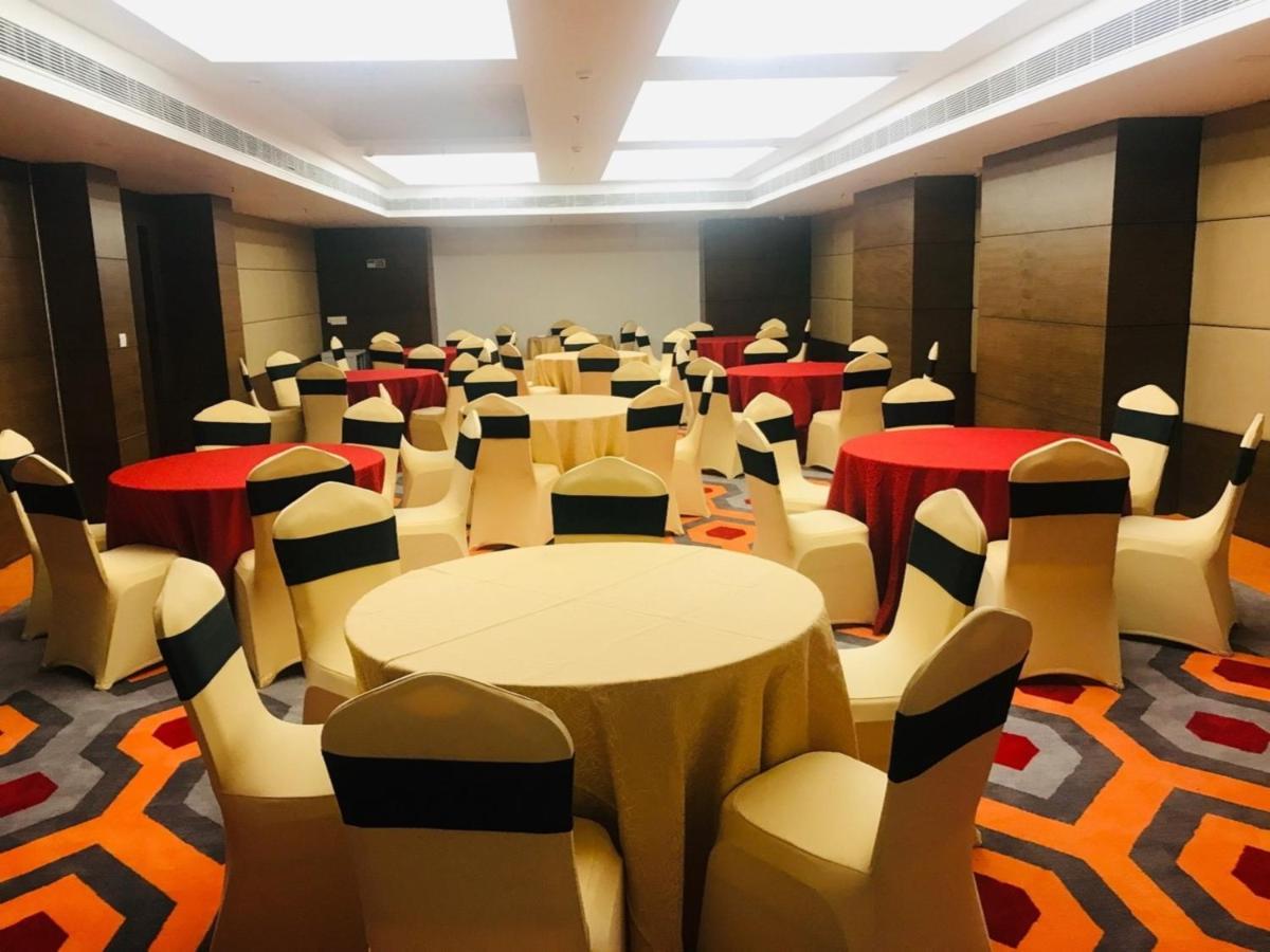 Golden Tulip Centre 4* Gurgaon