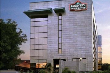 Radisson Sector 29 Gurugram 5*