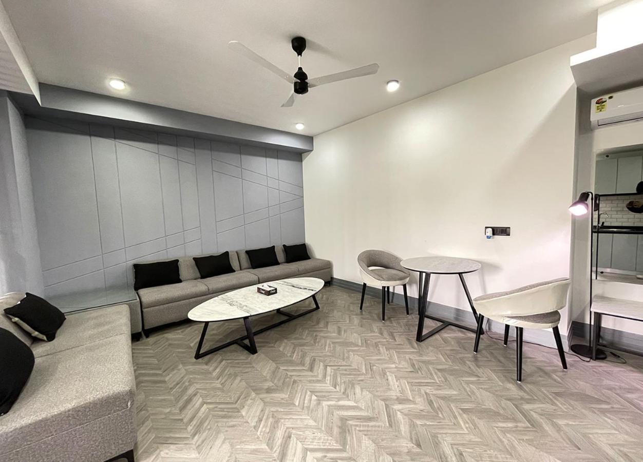 Bedchambers Serviced Apartments, Mg Road *