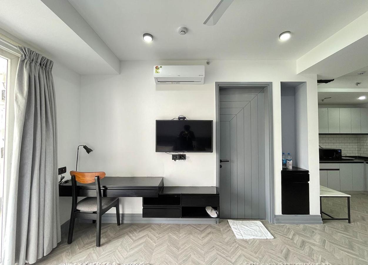 Bedchambers Serviced Apartments, Mg Road * Gurgaon