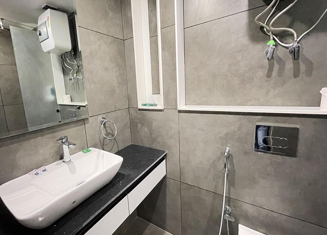 Bedchambers Serviced Apartments, Mg Road * Gurgaon