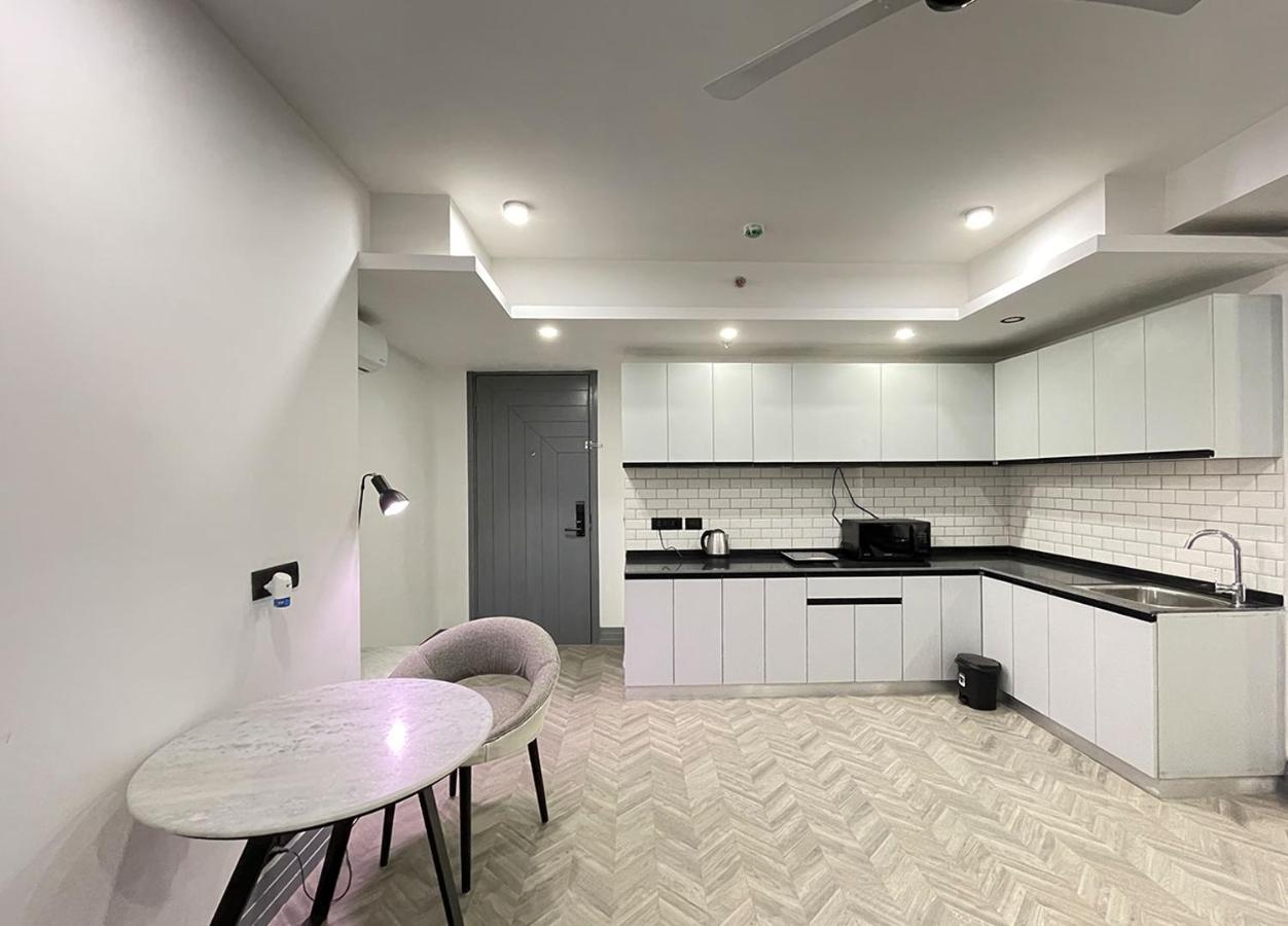 Bedchambers Serviced Apartments, Mg Road Aparthotel Gurgaon
