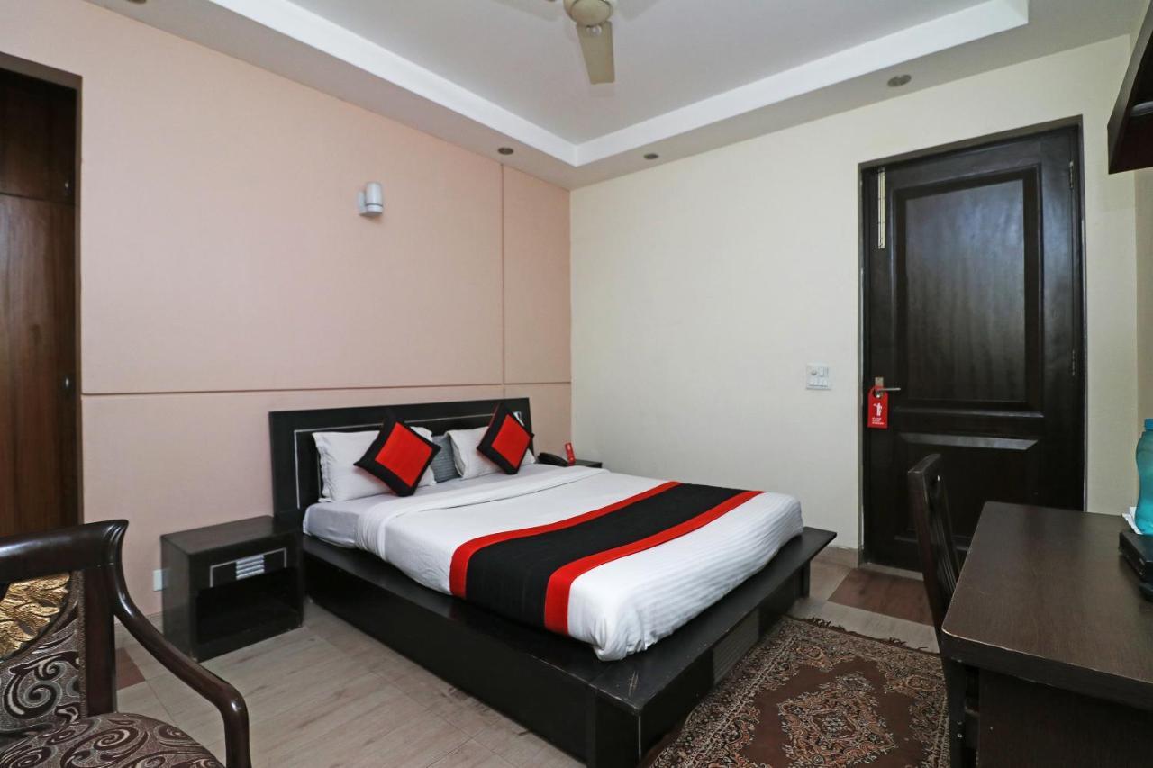 Oyo Shweta Near Appu Ghar Gurgaon