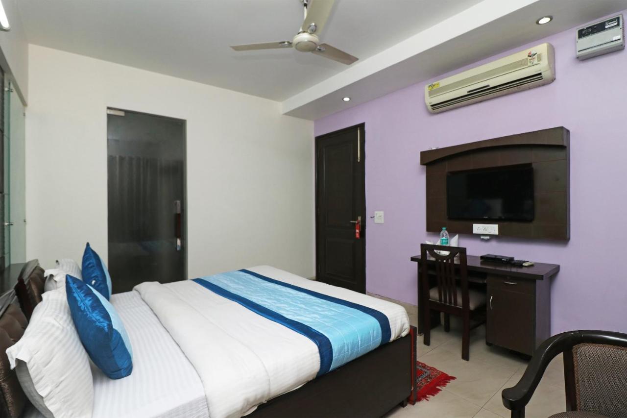 Oyo Shweta Near Appu Ghar Hotel 3*