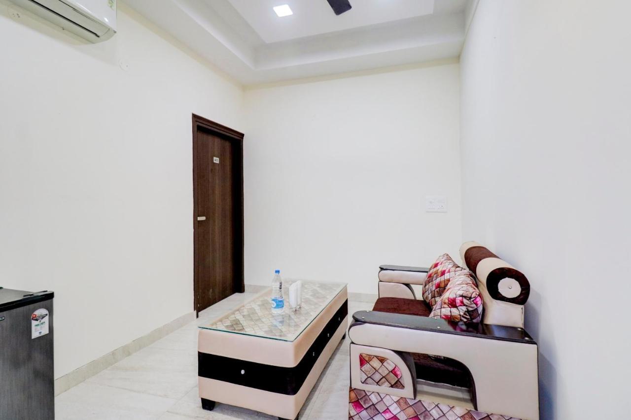 Oyo 79667 Townhouse Sunbrite