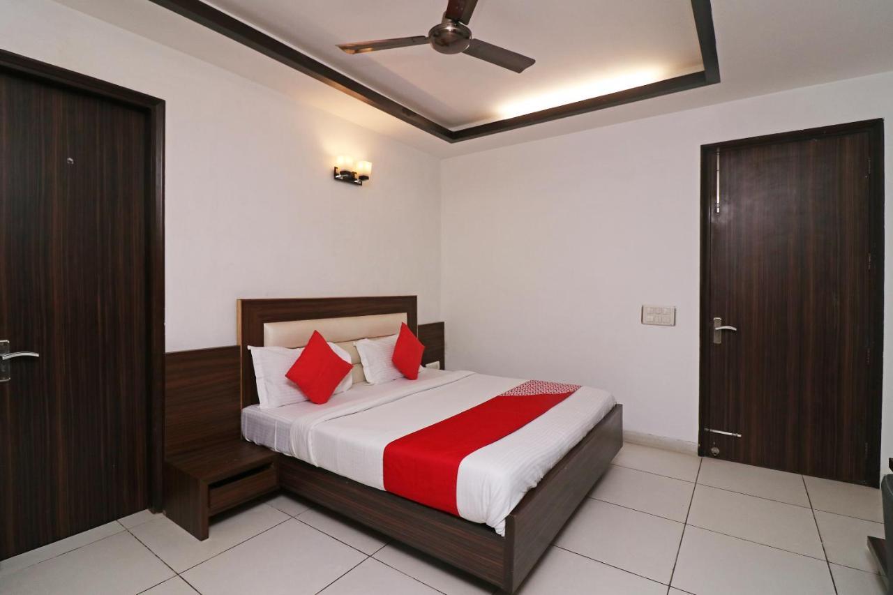 Wonderland Near Aravali Biodiversity Park Hotel