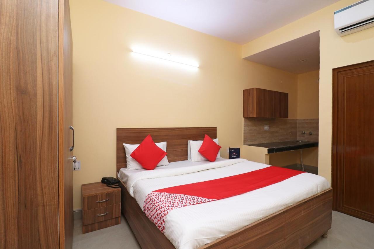 Oyo 24222 Vs Hotel 3*