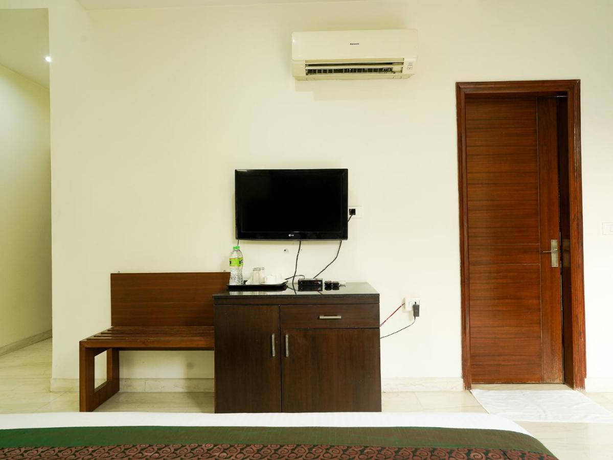 Lime Tree Sushant Lok Sector 29 Next To Iffco Chowk Metro Gurgaon