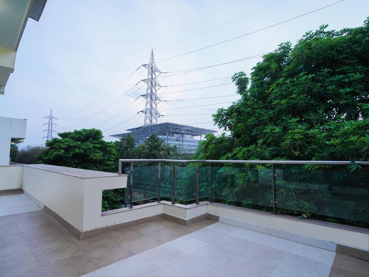 Lime Tree Sushant Lok Sector 29 Next To Iffco Chowk Metro