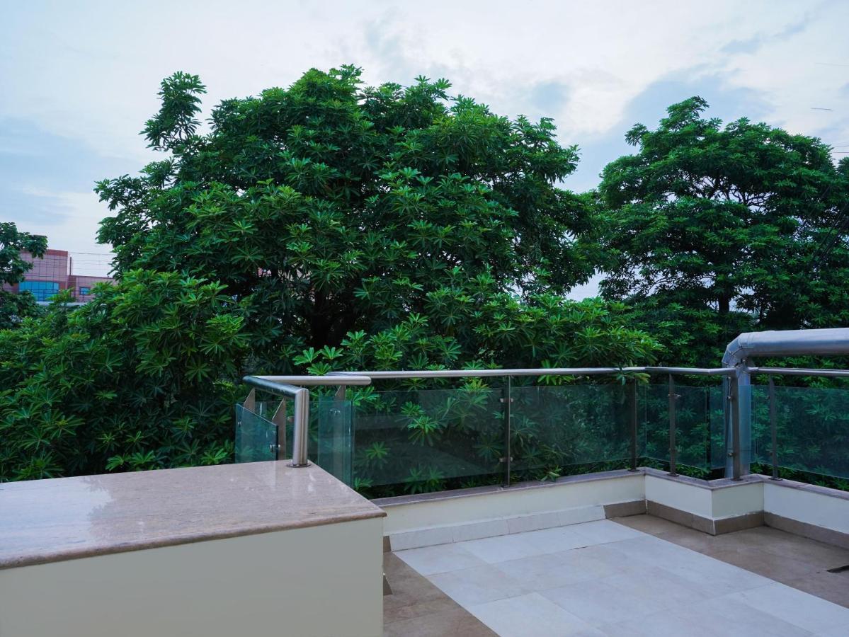 Lime Tree Sushant Lok Sector 29 Next To Iffco Chowk Metro Hotel