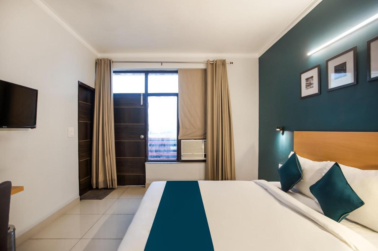 Silverkey Executive 42933 Medanta Corporate Hotel