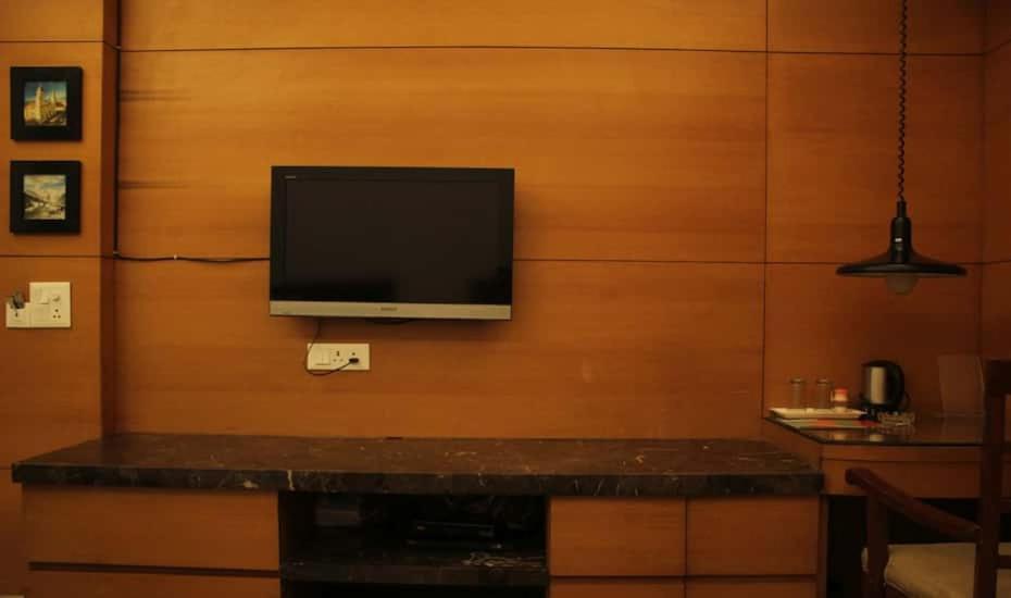 Hotel Good Will Residency - Cyber