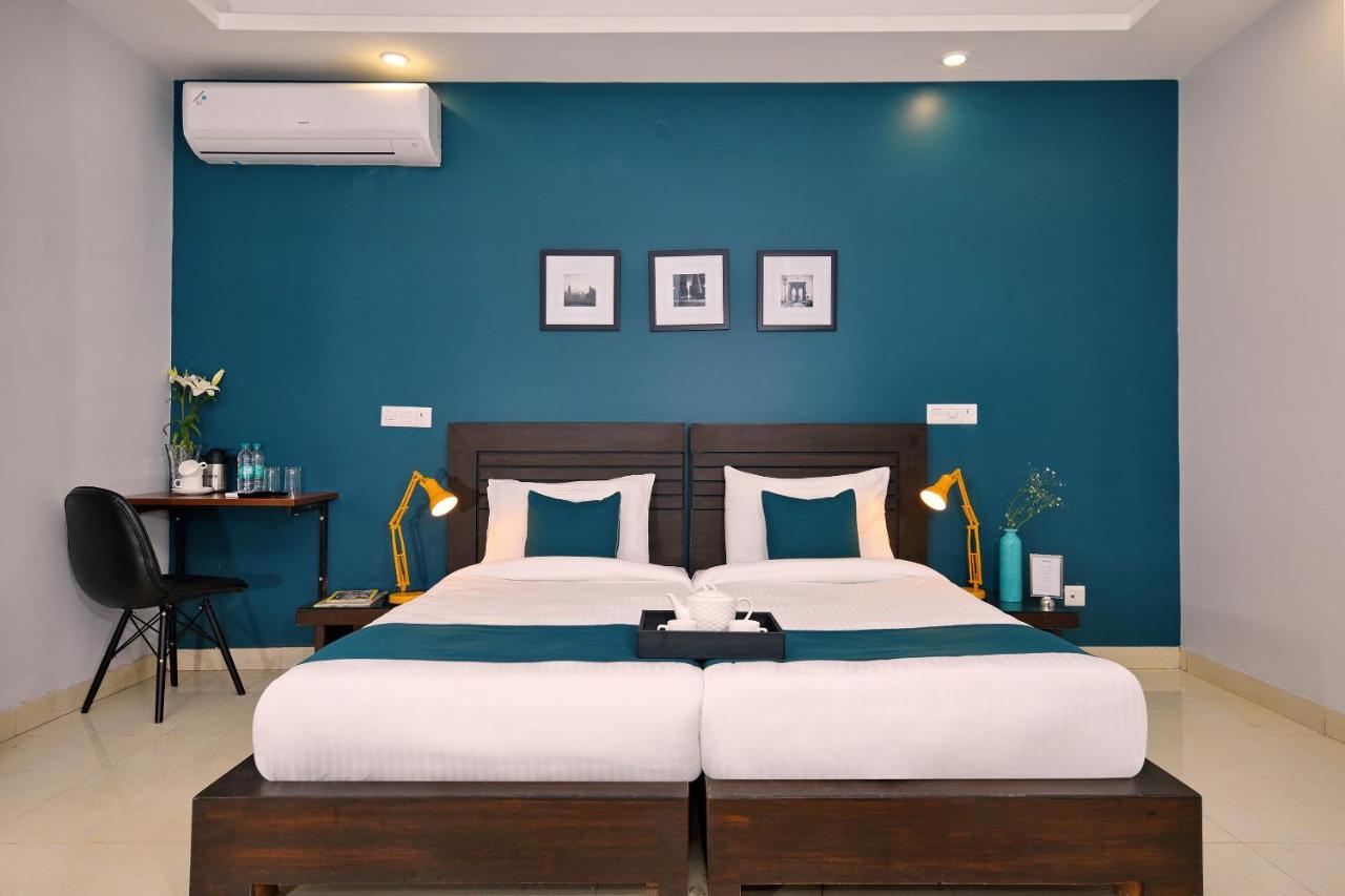 Oyo Silverkey Sector 38 Near Omaxe Celebration Mall Hotel