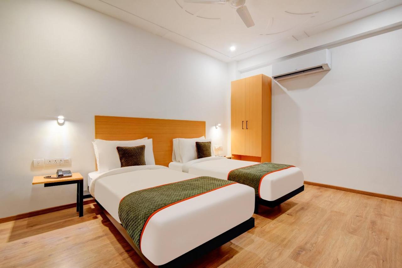 Hotel Oyo Townhouse 219, Sector 49, 4*