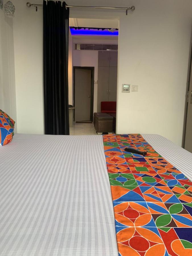 Red Hotel 3*