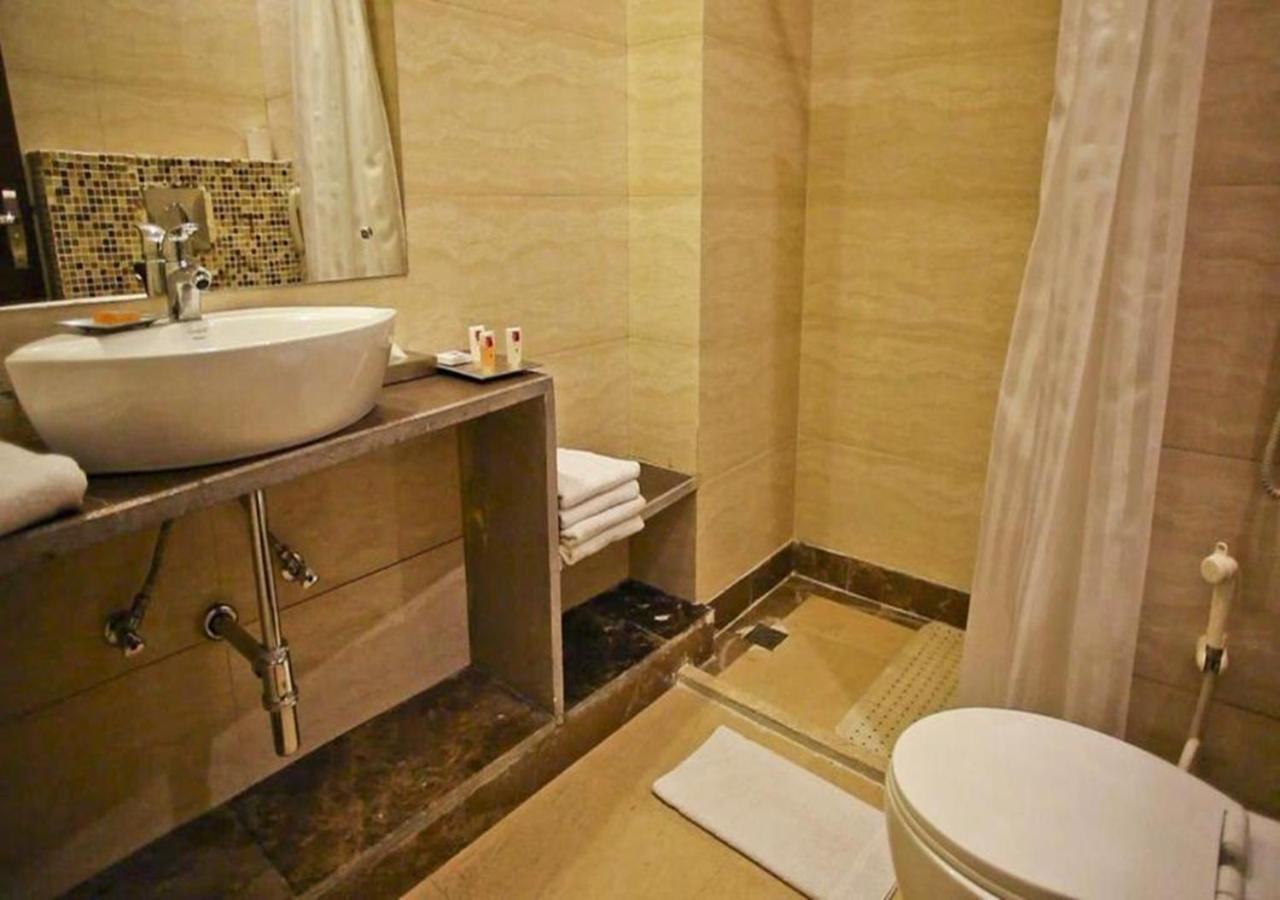 Hotel Ds Clarks Gurgaon