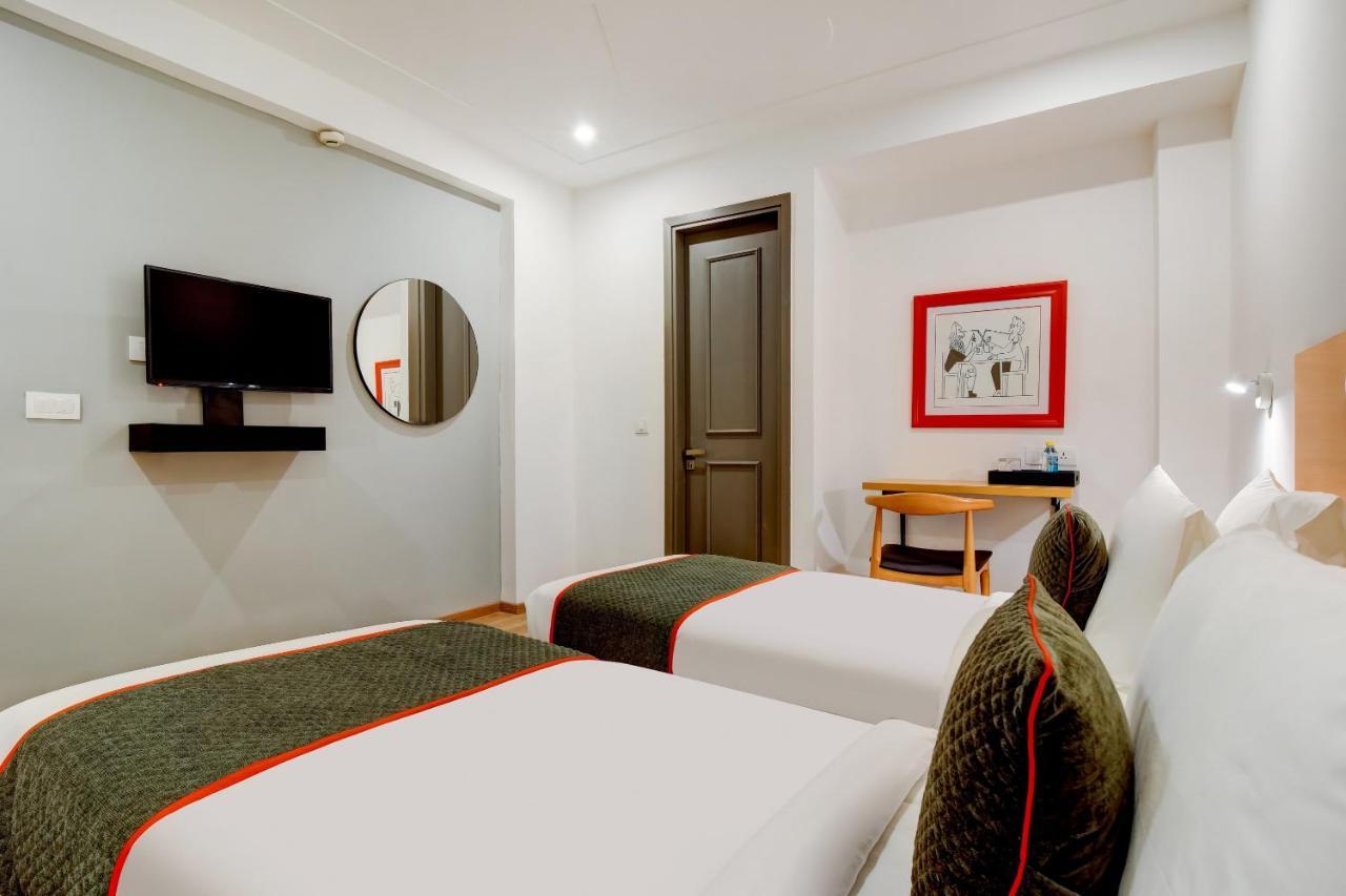 Oyo Townhouse 219, Sector 49,