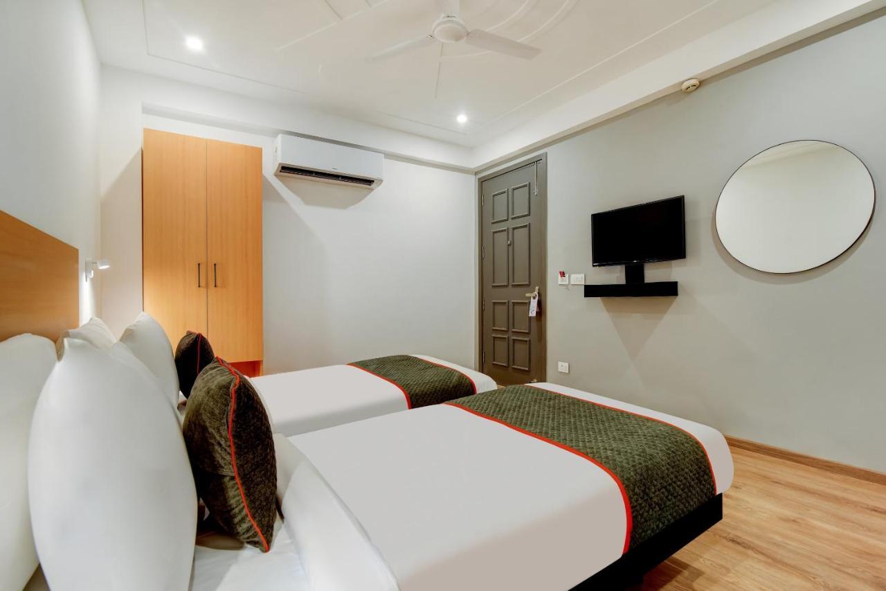 Hotel Oyo Townhouse 219, Sector 49, Gurgaon