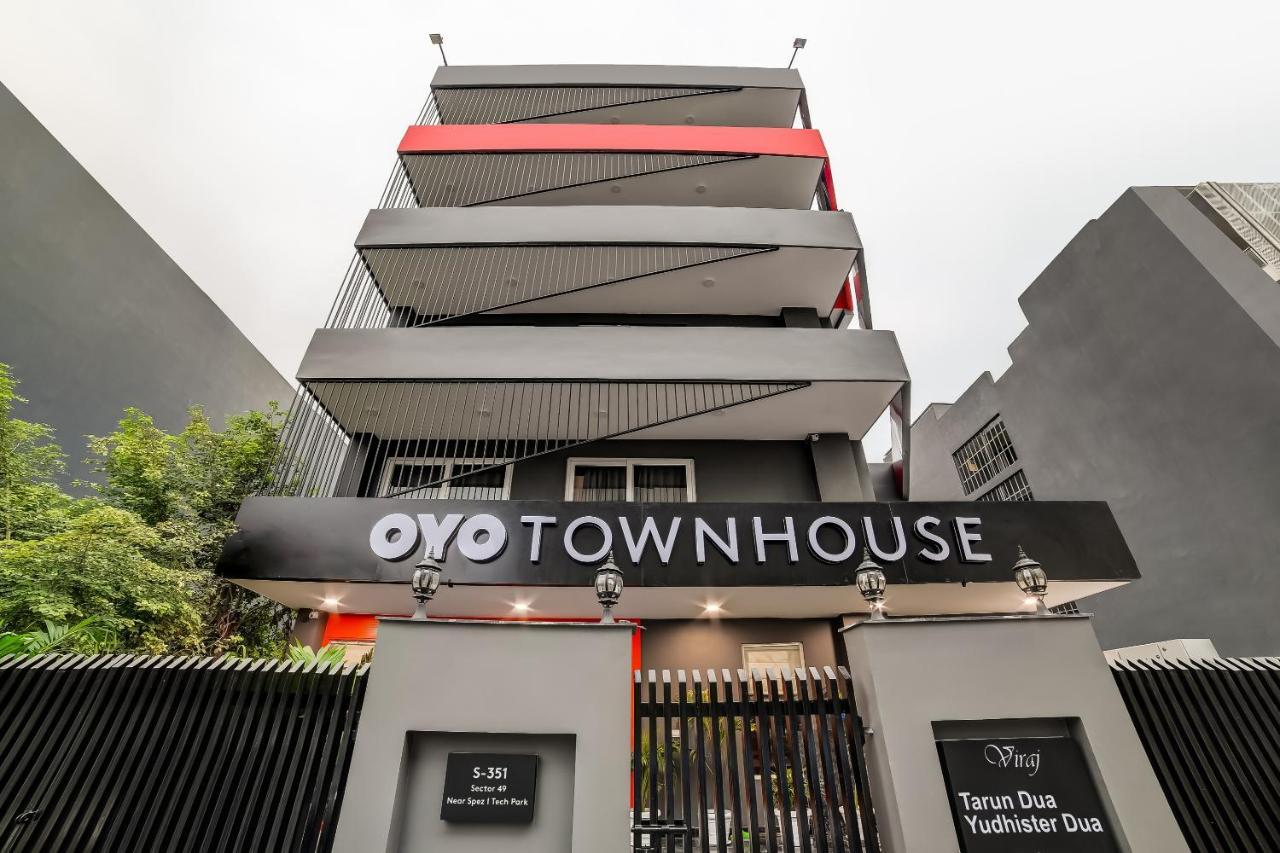 Oyo Townhouse 219, Sector 49,