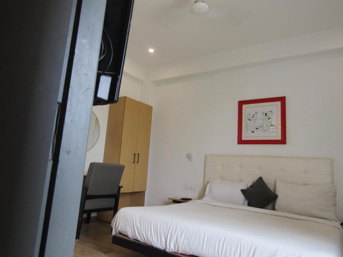 Wonderland Hotel