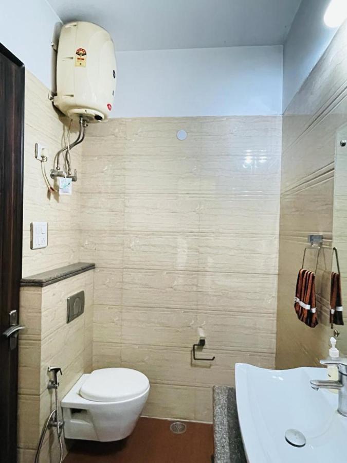 Wonderland Hotel 3*