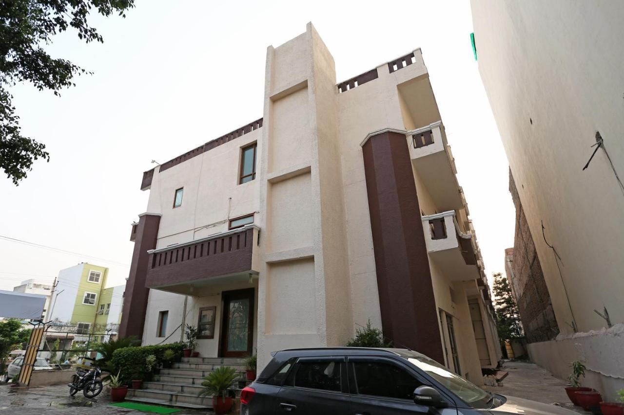 Oyo 14100 D Meridien Hotel