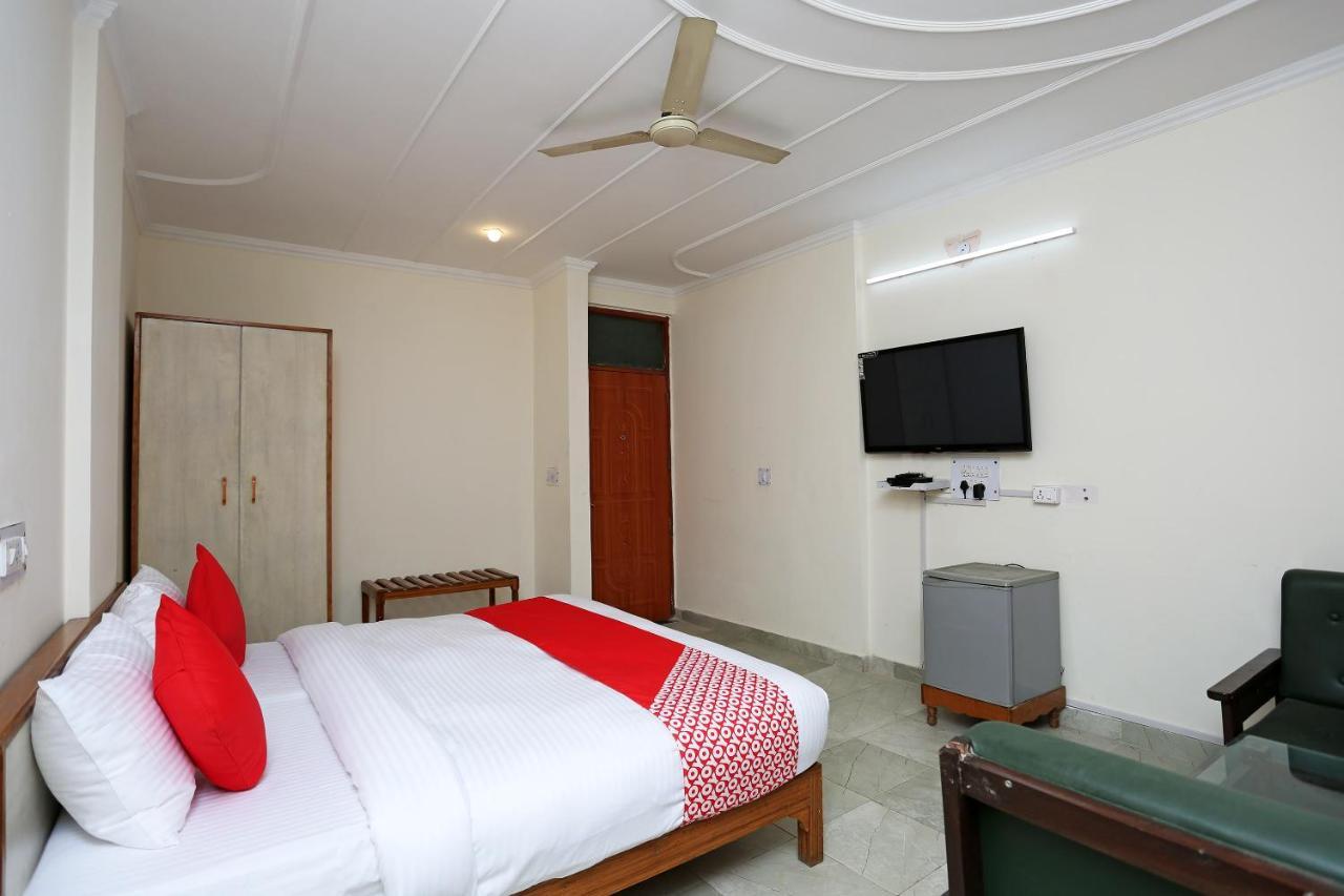 Oyo 14100 D Meridien Hotel