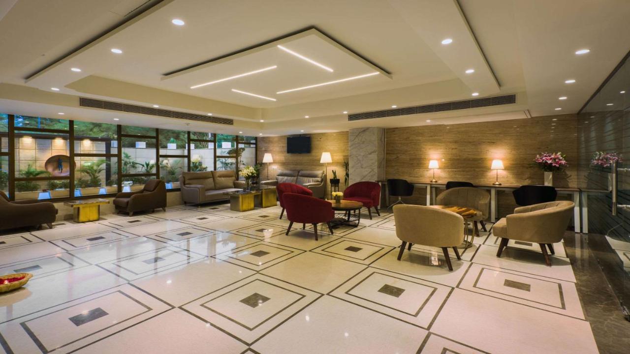 Comfort Dhaliwals, Hotel Gurgaon