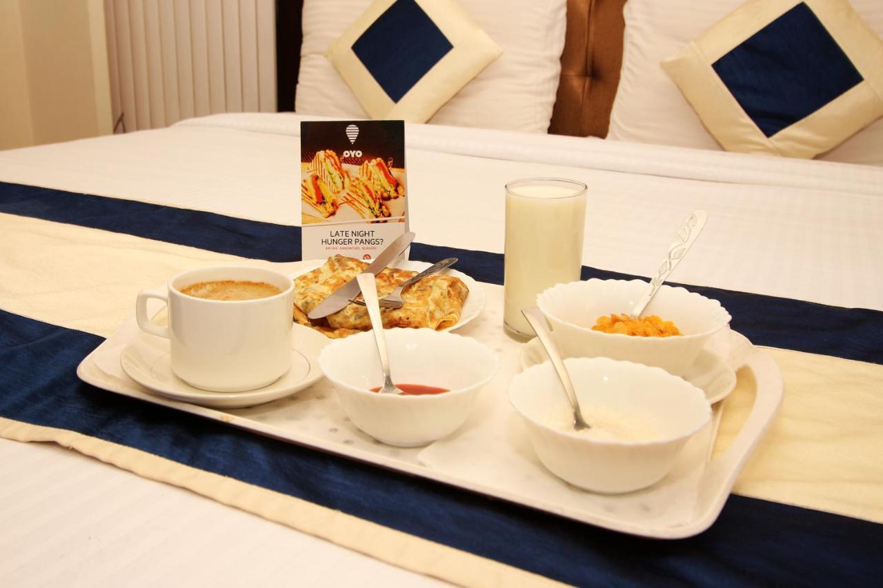 Hotel Oyo 8240 Maan Residency Gurgaon