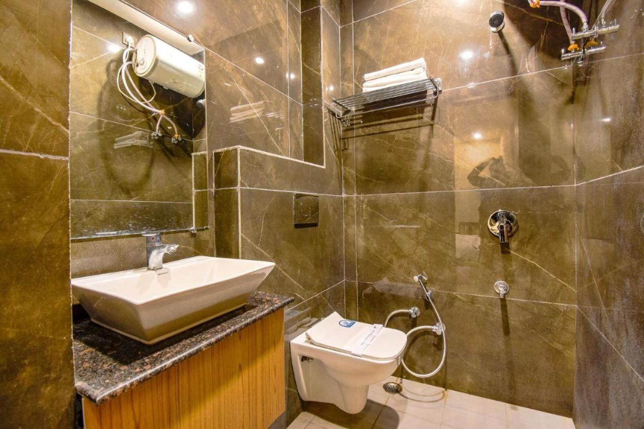 Good Will Residency - Cyber Hotel
