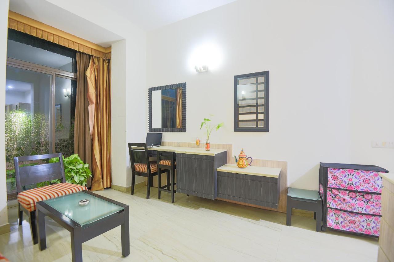 Bedchambers Serviced Apartments, Sector 40 *