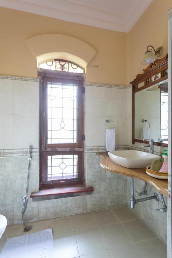 Villa Hostie Chinar Haveli - Heritage With Pool,