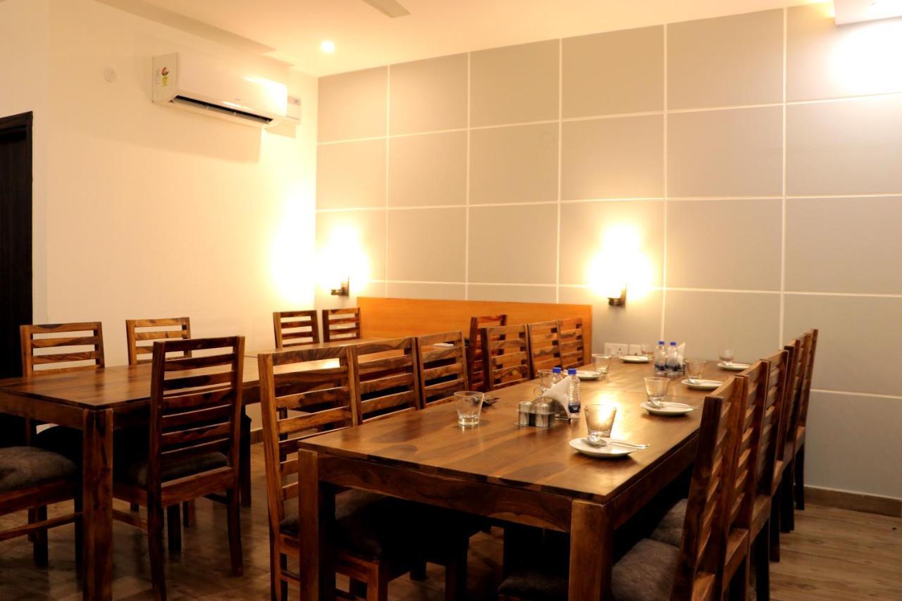 Hotel Ridhi Sidhi Hotel *