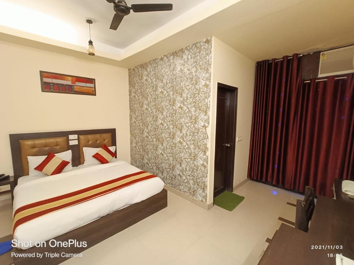 Hotel Radiance Inn Hotel Gurgaon