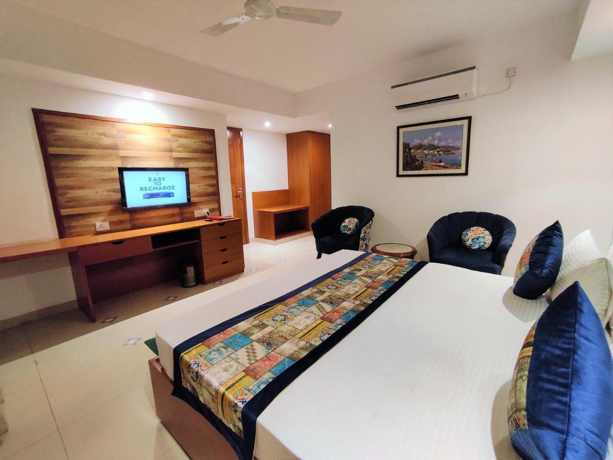 Hotel The Angel & Near Medanta