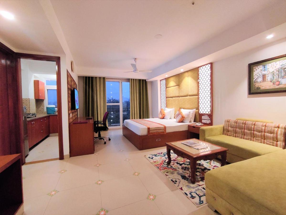Hotel The Angel & Near Medanta