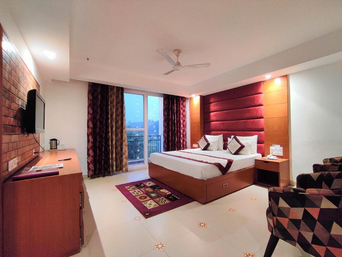 The Angel & Near Medanta Gurgaon