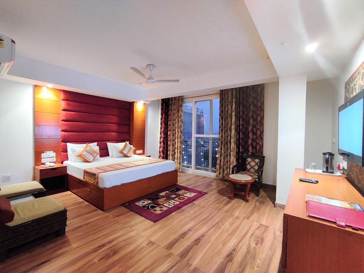 The Angel & Near Medanta 3* Gurgaon