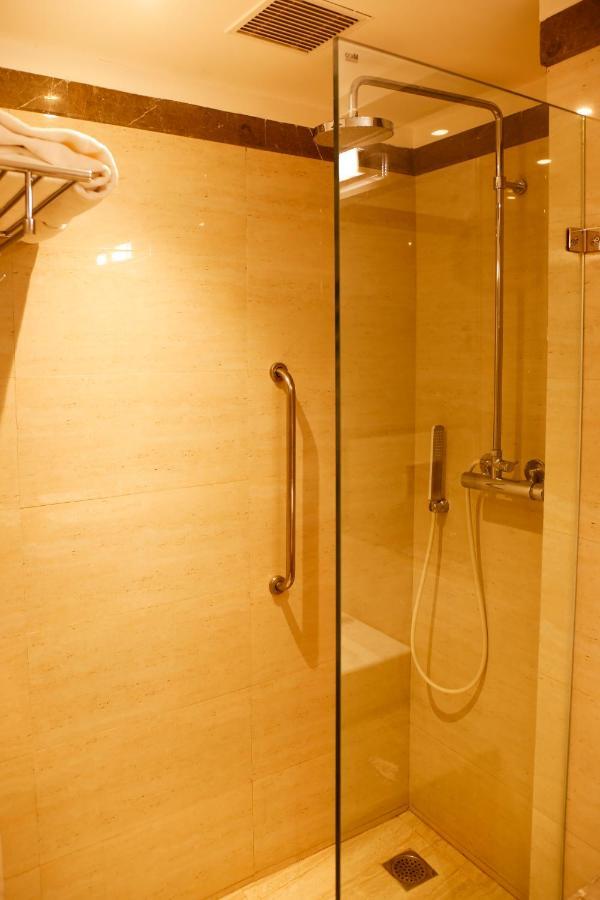 Nemesia Center - Gurugram, Sector 29 Hotel 4*