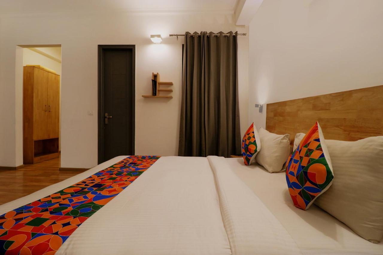 Fabhotel The Glory
