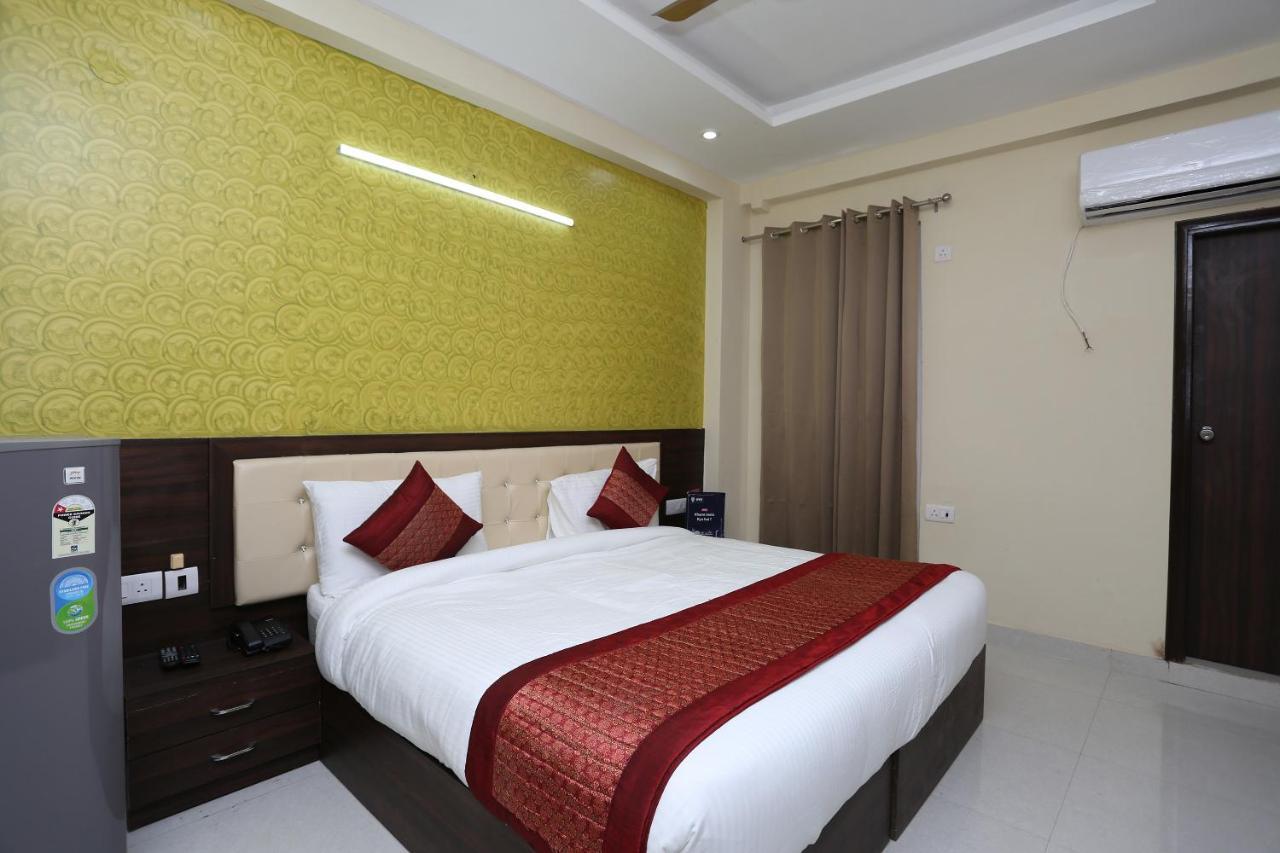 Oyo Flagship 12081 Palm Garden 3* Gurgaon