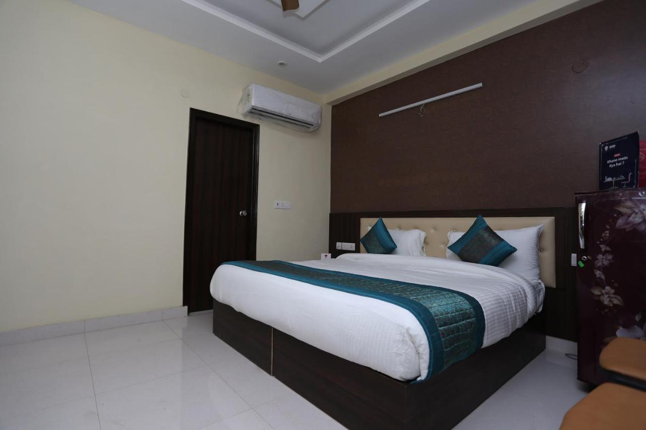 Oyo Flagship 12081 Palm Garden Hotel