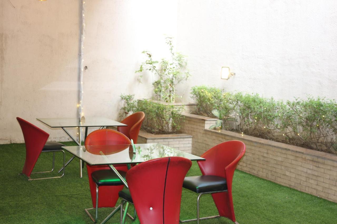 Lime Tree Sushant Lok Sector 29 Next To Iffco Chowk Metro Hotel