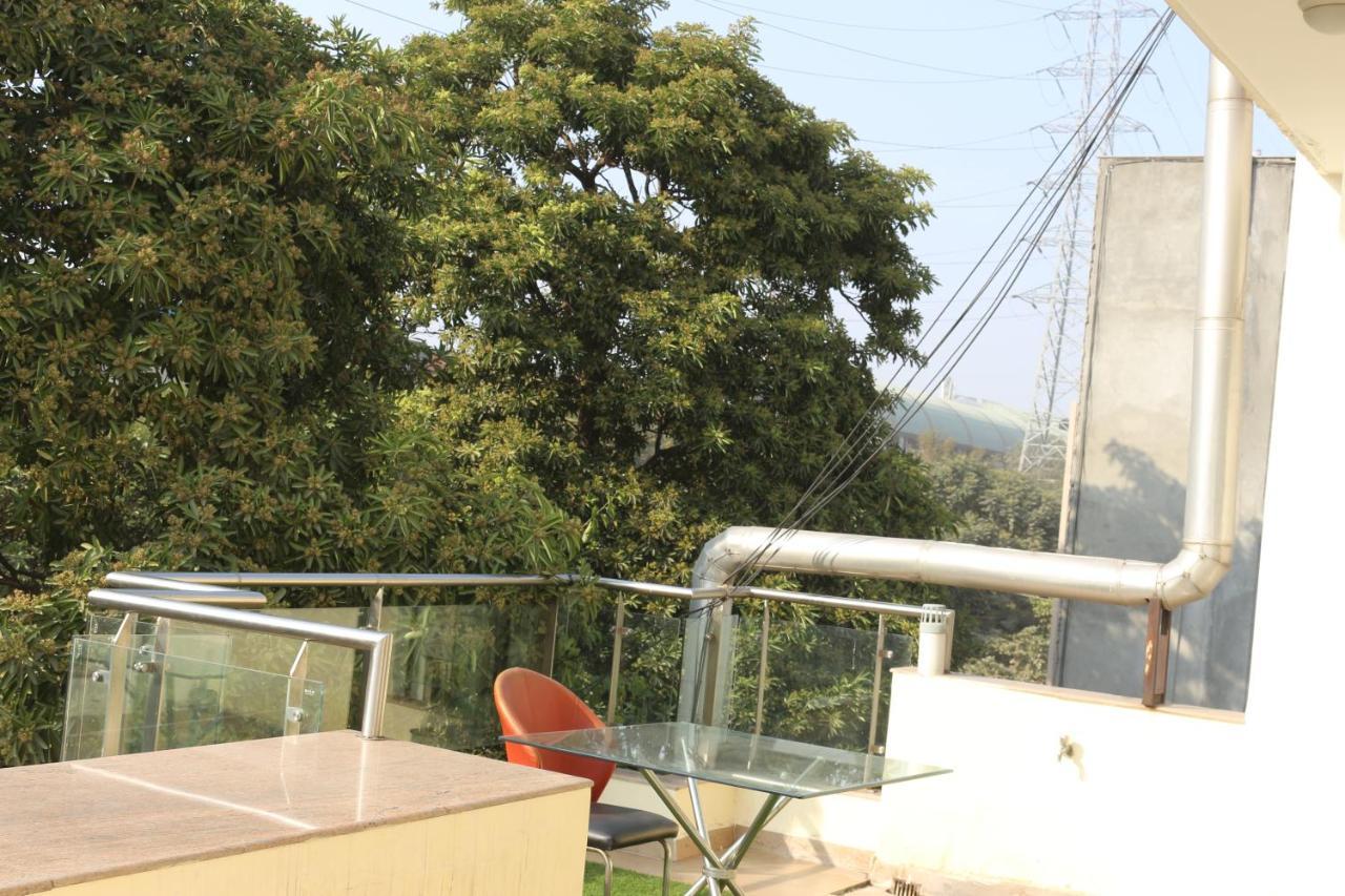 Lime Tree Sushant Lok Sector 29 Next To Iffco Chowk Metro Hotel Gurgaon