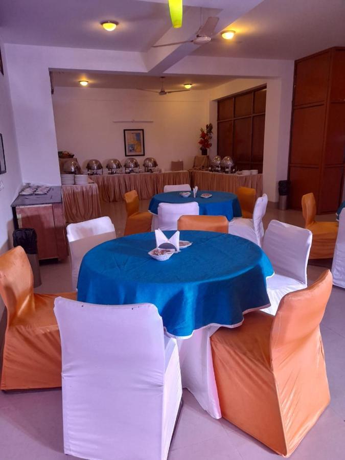 Amisa Golf Course Road Mg Road Hotel 3*