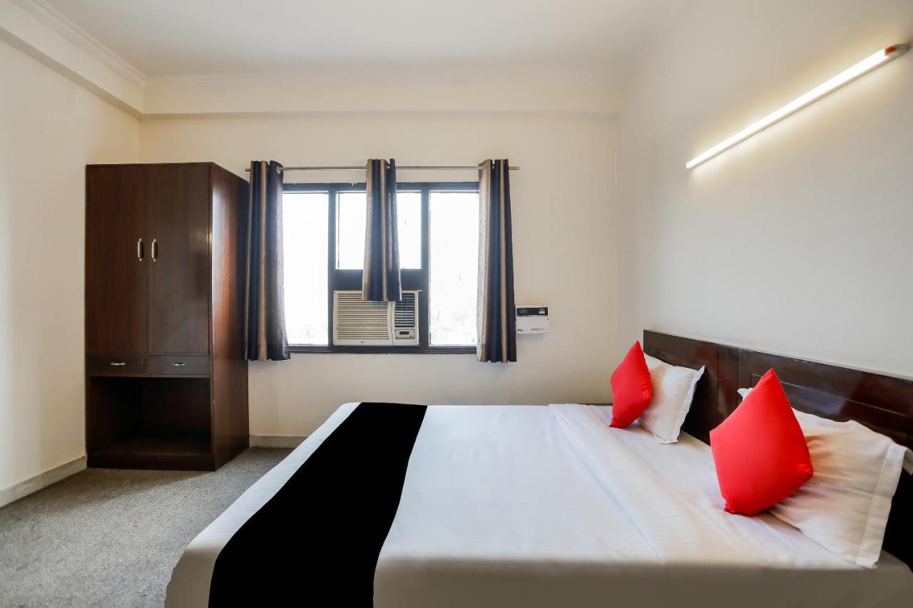 Hotel Capital O 25053 Devi Palace 3*