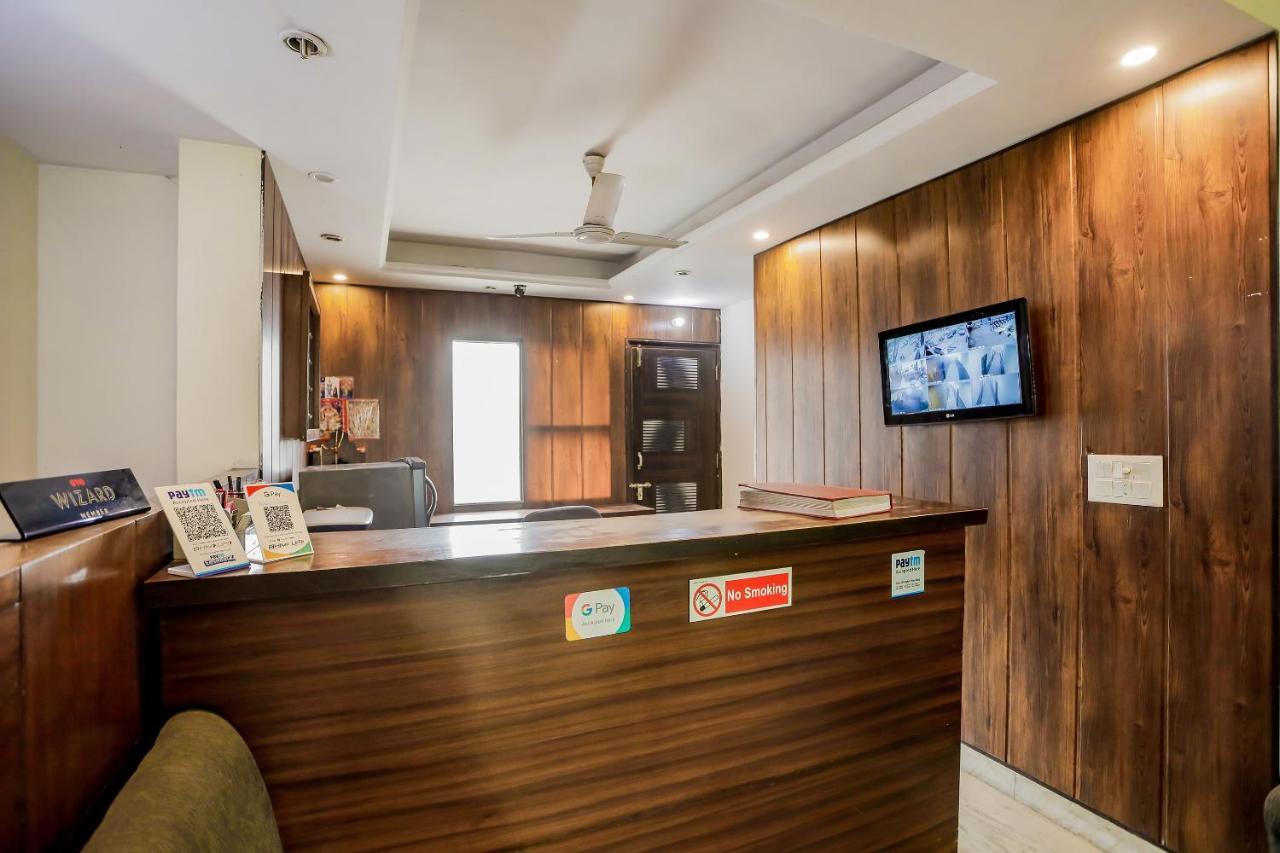 Capital O 25053 Devi Palace Hotel Gurgaon
