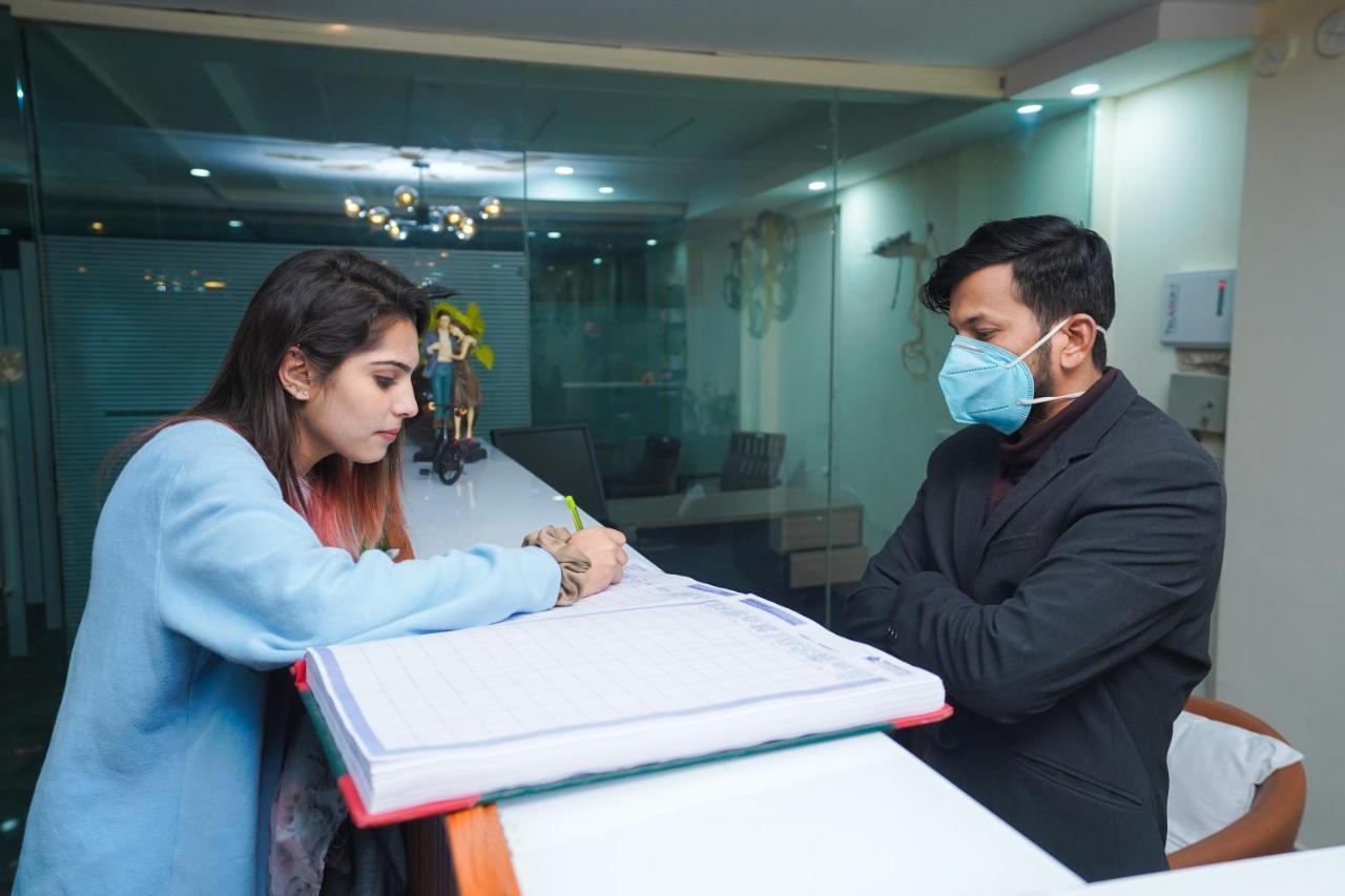 Lime Tree Hotel 32Nd Avenue Nh-8 Gurgaon Near Sector 29- Fully Vaccinated Staff 3*