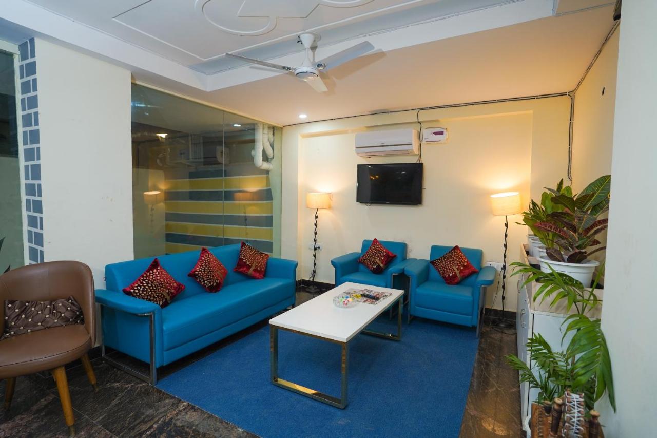 Hotel Lime Tree Hotel 32Nd Avenue Nh-8 Gurgaon Near Sector 29- Fully Vaccinated Staff 3*